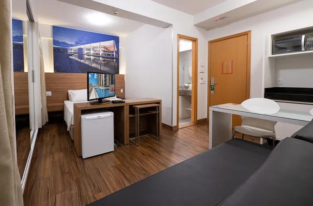 جناح بسرير مزدوج، S4 Hotel 2/5