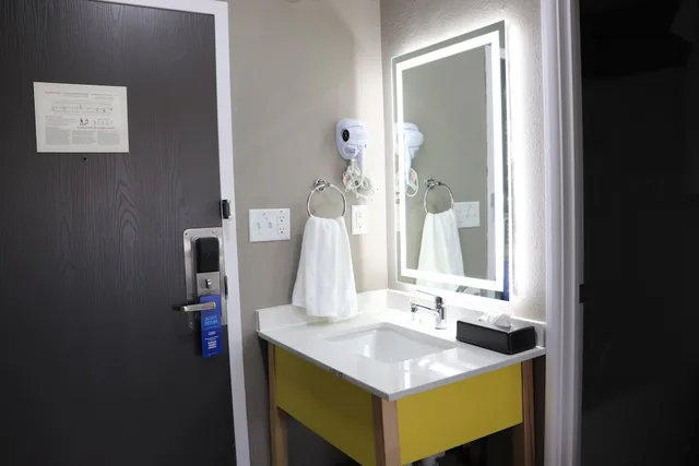 غرفة بسريرين كوين، Days Inn by Wyndham La Crosse 9/10