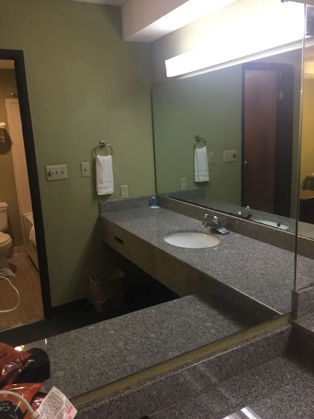 جناح بسرير كينج، Rodeway Inn & Suites Smyrna - Nashville Area 4/4