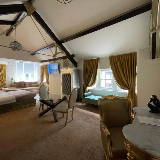 جناح رئاسي، The Dixie Dean Hotel 10/10