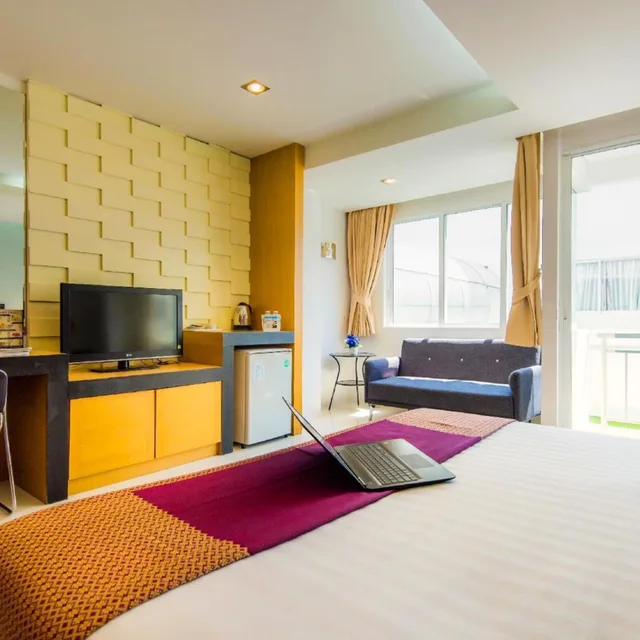 غرفة ديلوكس بسرير مزدوج بشرفة، Hallo Patong Hotel 9/10