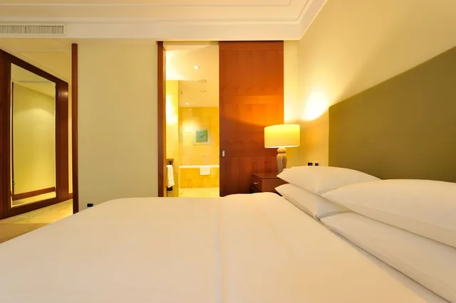 غرفة كلوب بسرير كينج، Regent Warsaw Hotel 1/4