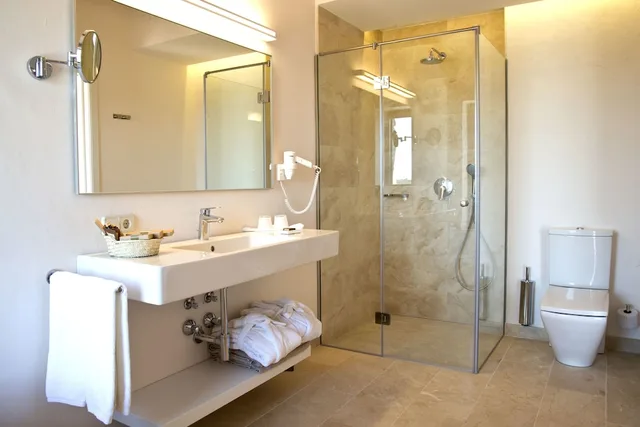 جناح جونيور بسرير كوين بشرفة، Romantik Hotel Cases de Son Barbassa 3/4