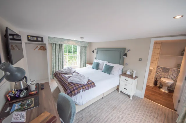 غرفة كومفورت بسرير مزدوج بحوض استحمام، Norfolk Arms Hotel 1/4