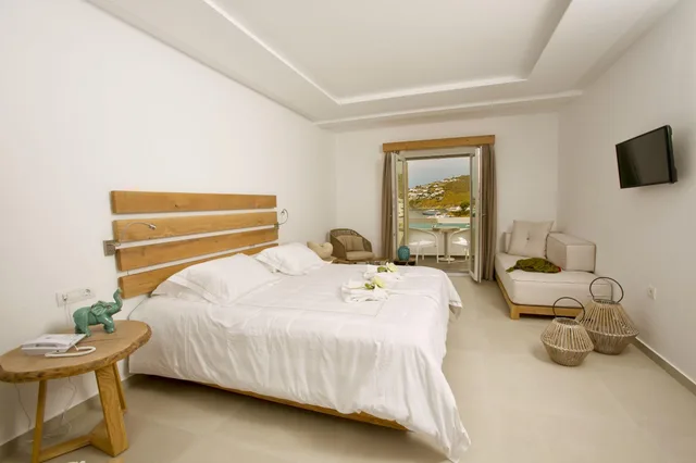 غرفة جونيور بإطلالة على البحر بغرفة نوم واحدة، Thalassa Boutique Hotel 1/5