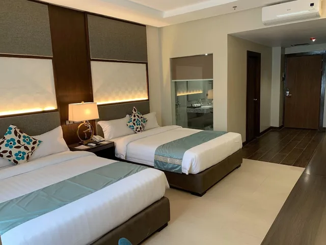جناح جونيور بسريرين كوين، J7 Hotel Plaza 1/3