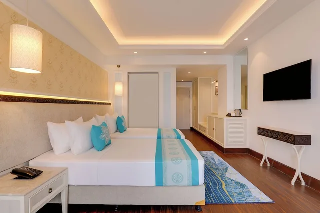 Deluxe, Twin Beds, Hotel Lemon Tree, Premier, Kathmandu 3/5