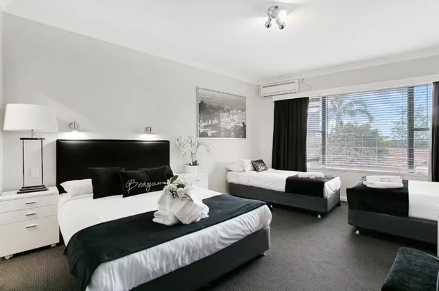 غرفة عائلية، Airport Hotel Sydney 1/2