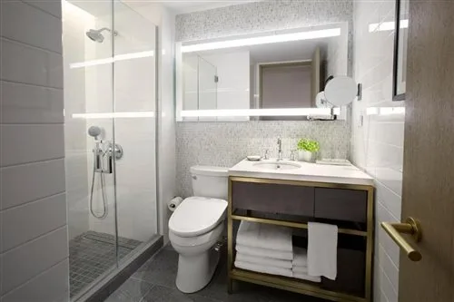 استوديو بريميير، Hilton Club The Central at 5th New York 2/3