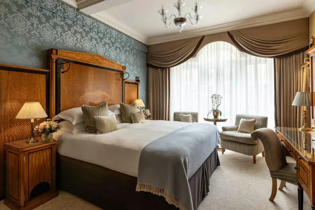 غرفة قياسية بسرير كينج، The Goring 2/2