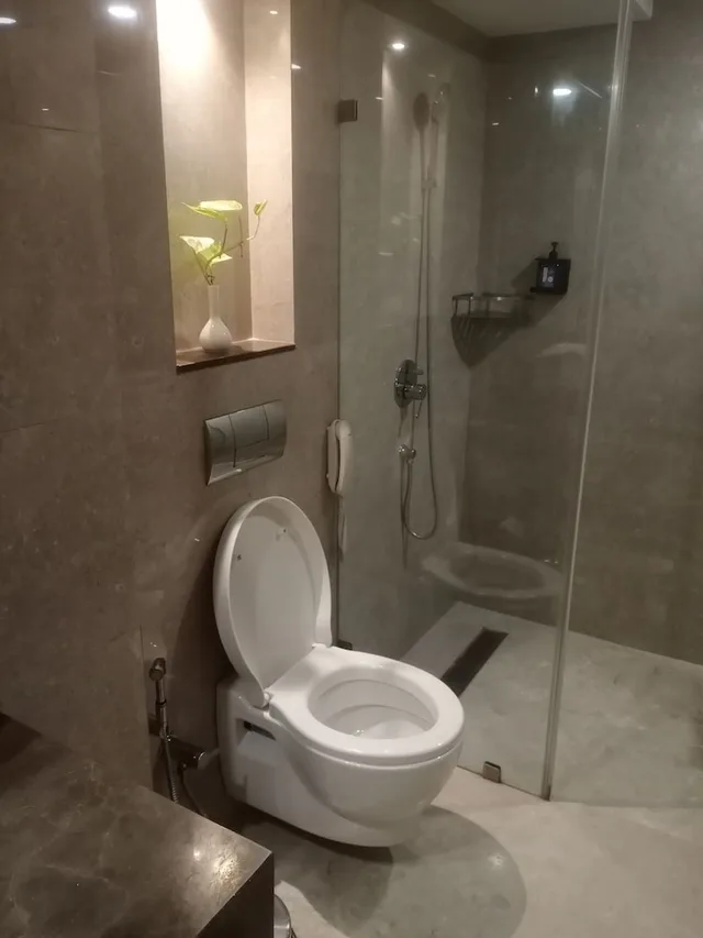 غرفة قياسية بسرير فردي، Rivera Sarovar Portico, Ahmedabad 3/5