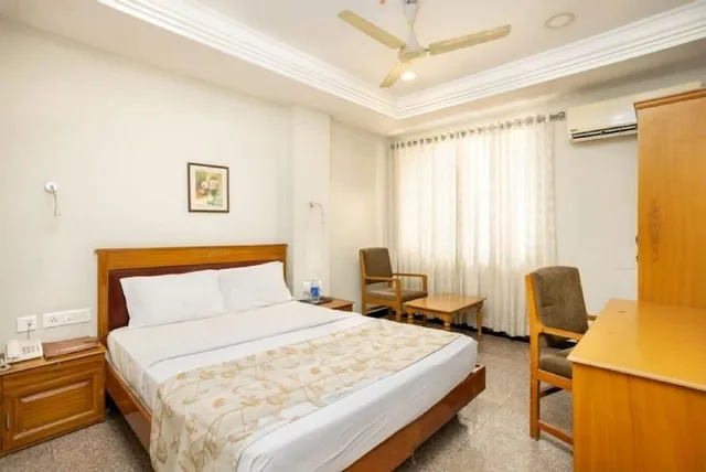 غرفة قياسية بسرير فردي، HOTEL EXCELLENCY 3/10