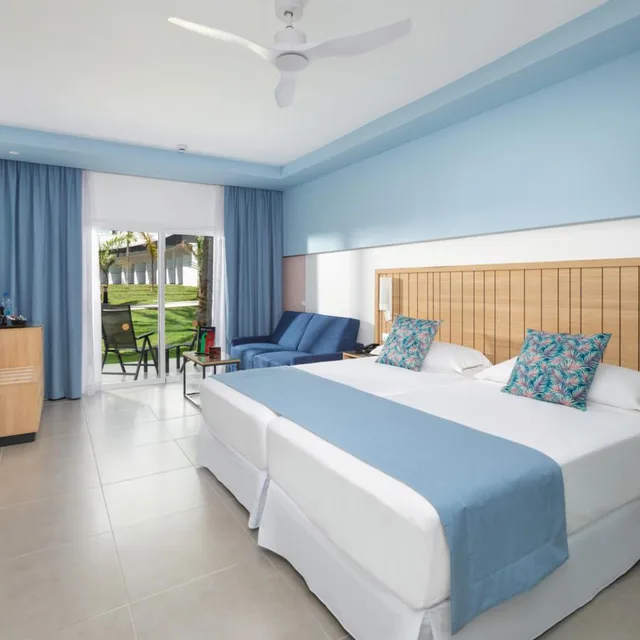 غرفة مزدوجة بإطلالة على الحديقة، Riu Palace Palmeras 1/5