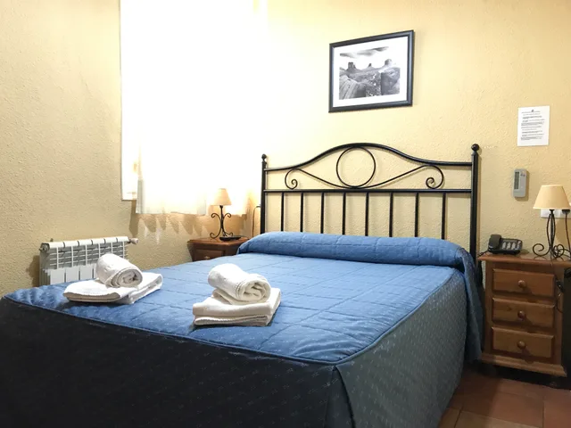 غرفة قياسية بسرير مزدوج، Hostal El Pilar 4/10