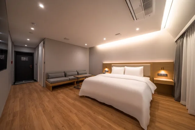 جناح بسرير كينج، Comfort inn Yeouido 1/3