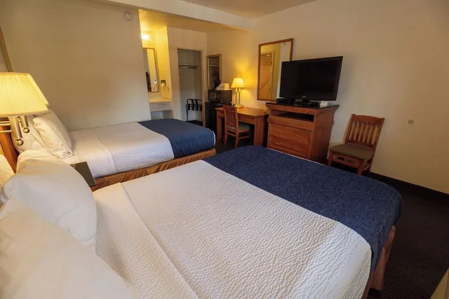 غرفة بسريرين مزدوجين، Travelodge By Wyndham Pendleton OR 3/10