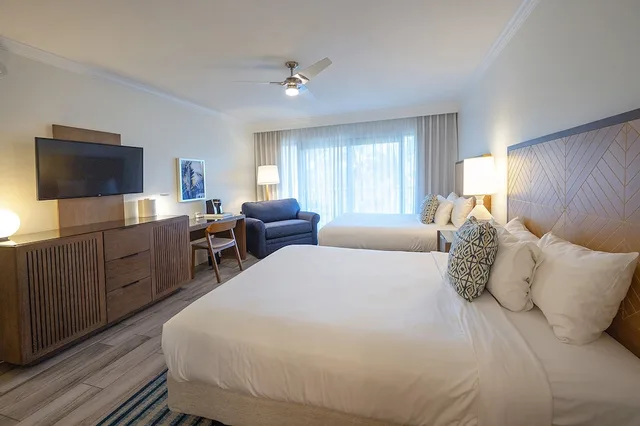 Resort, 2 Queen Beds, Sofa، Hawks Cay Resort 2/4