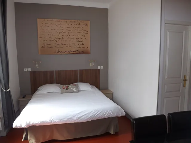 غرفة تقليدية بسرير مزدوج بإطلالة على الفناء، Chalet de L Isere 2/8