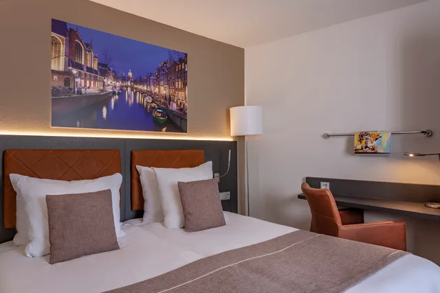 Room, Twin Beds, Avenue Hotel Amsterdam 6/10