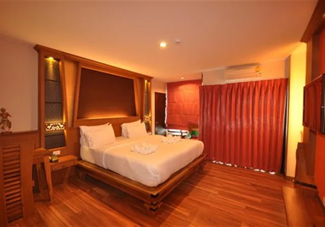 غرفة سوبيريور بسرير مزدوج في طابق منخفض، Chalelarn Hotel 1/7