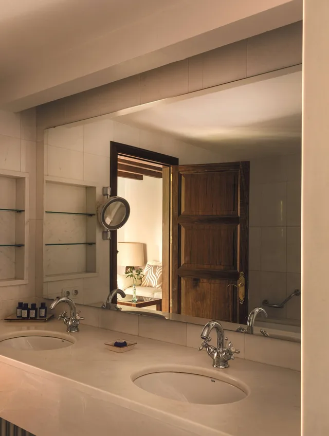 جناح جونيور سوبيريور بسرير كوين، La Residencia A Belmond Hotel Mallorca 7/7