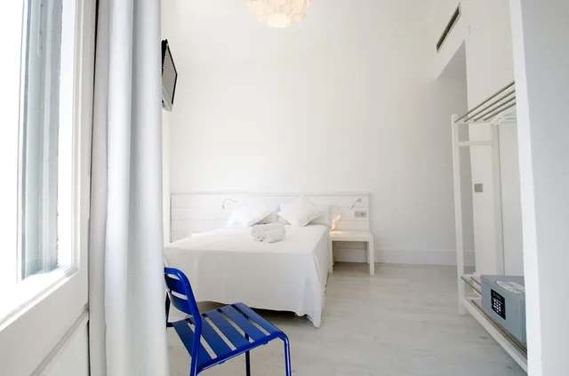 غرفة بسرير مزدوج، Dingdong Express Hostel 7/10