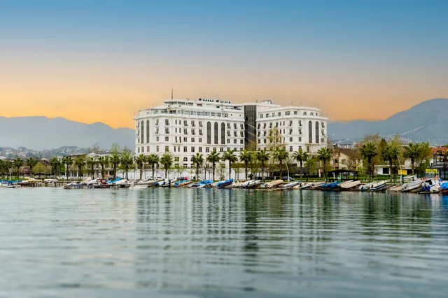 جناح جونيور بإطلالة على الجبل، Wellborn Luxury Hotel 1/1