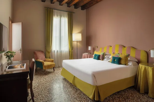 غرفة ديلوكس بسرير مزدوج، Villa Michelangelo Vicenza Starhotels Collezione 7/10