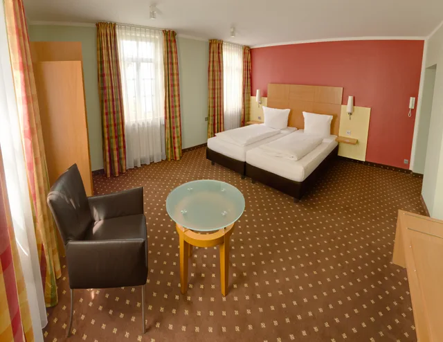 Double Dependence، attimo Hotel Stuttgart 6/10