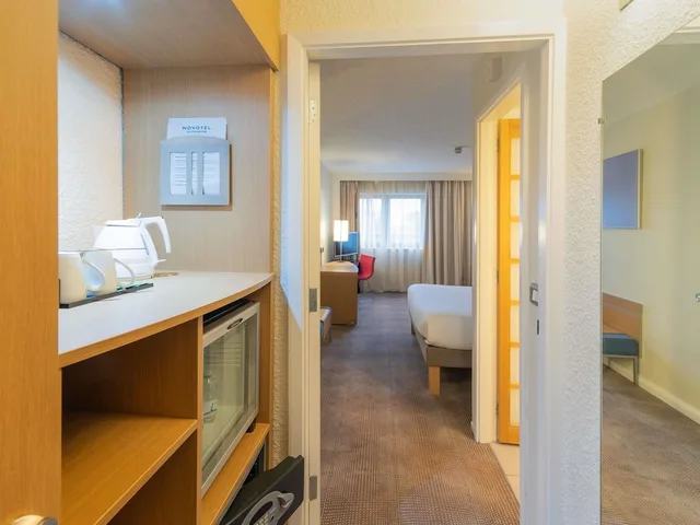 غرفة تنفيذية بسرير كوين مع أريكة، Novotel Southampton 6/8