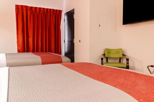 غرفة ديلوكس بسريرين كوين بمطبخ صغير، Motel6 Headingley, MB - Winnipeg West 8/10