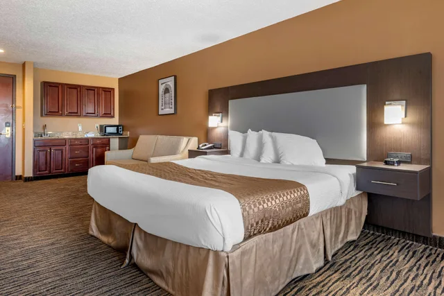 جناح بسرير كينج، Best Western The Inn At The Fairgrounds 1/4