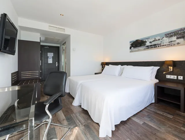 Superior, Double Bed, Sea View, Hotel Cadiz Paseo Del Mar Affiliated By Melia 8/10