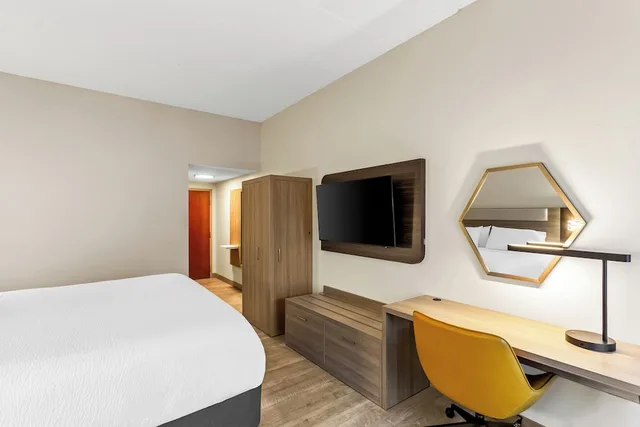 Standard, Single Bed, Holiday Inn Express Hotel And Suites Charleston Southridge 3/10