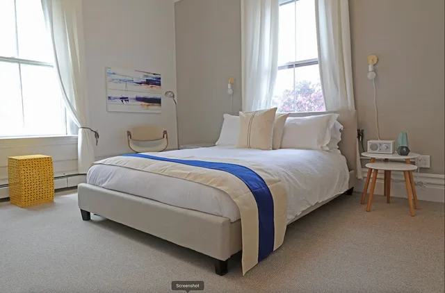 غرفة بسرير كوين، The Hotel Marblehead 1/2