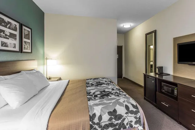 غرفة بسرير كينج، Sleep Inn & Suites Clintwood 2/3