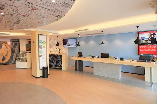Ibis Xuzhou East Huaihai Road Hotel، Yunlong 4/41