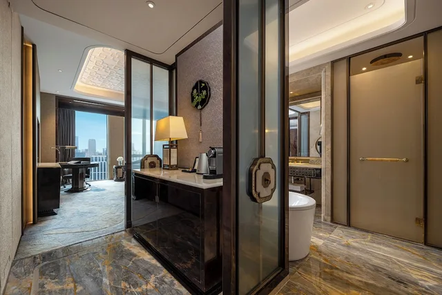 غرفة غراند عائلية بإطلالة على النهر، Wanda Reign Chengdu 2/3