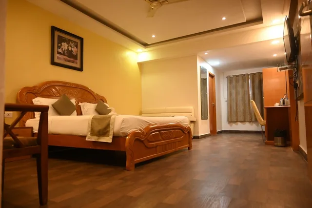 غرفة ديلوكس بسرير مزدوج، Hotel Vaibhav Inn 1/10