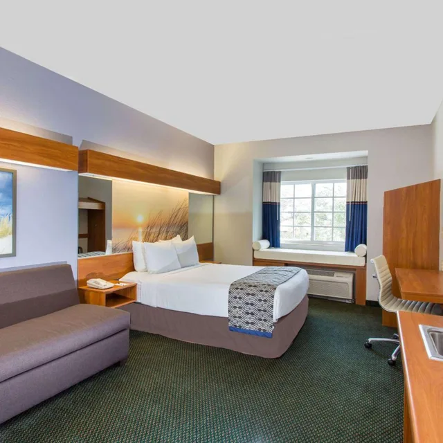 جناح استوديو بسرير كوين بحوض استحمام لذوي الإعاقة، Red Roof Inn Port Charlotte - Punta Gorda 5/10