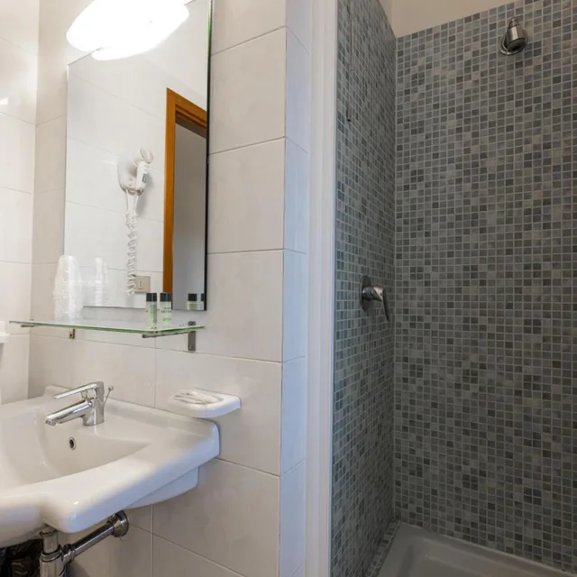 غرفة كلاسيكية رباعية، Hotel Nuova Grosseto 6/8