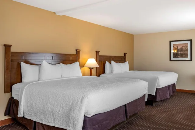 Standard, Multiple Beds, Sofa، Best Western Desert Inn 3/5