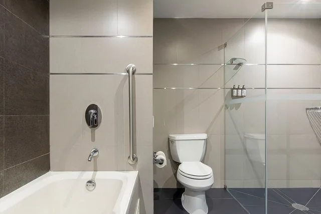 غرفة بريميوم بسرير كينج بإطلالة على المدينة، Crowne Plaza Lima 9/10