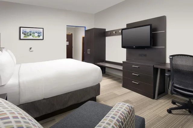 غرفة قياسية بسرير كينج لذوي الإعاقة، Holiday Inn Express Knoxville Strawberry Plains 4/7