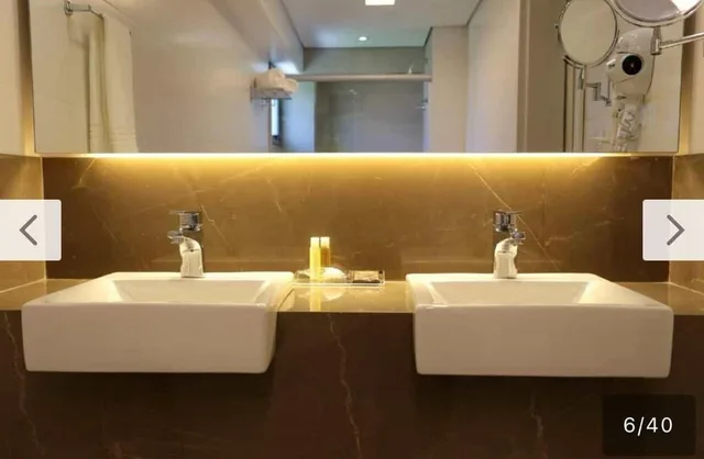 Suite, Oasis Plaza 8/9