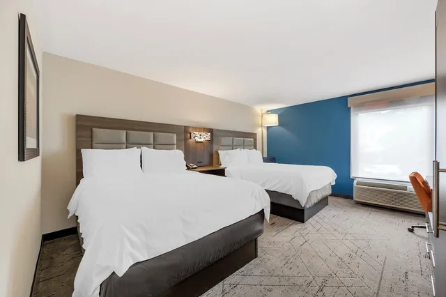 غرفة قياسية بسريرين كوين لذوي الإعاقة، Holiday Inn Express & Suites NASHVILLE SOUTHEAST - ANTIOCH 2/5