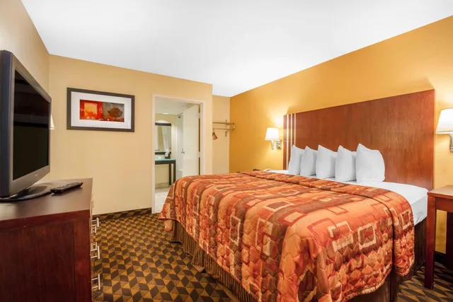 غرفة بسرير كينج لغير المدخنين، Motel6 Little Rock, AR - Airport 2/10