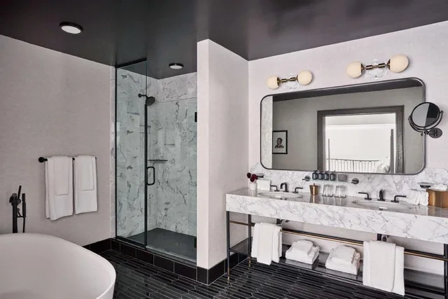 Loft, Suite, 2 Queen Beds، Hotel Kansas City, in The Unbound Collection by Hyatt 3/3