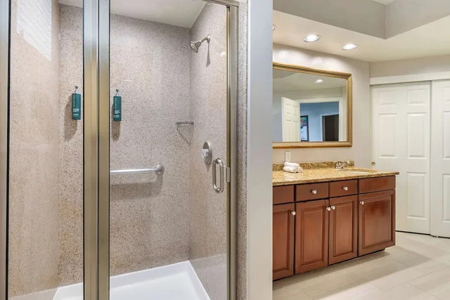 جناح بسرير كينج وسريرين منفصلين بغرفتي نوم، Hilton Vacation Club Grande Villas Orlando 4/4