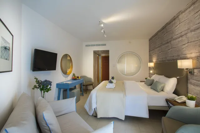 جناح سوبيريور بإطلالة على الجبل، Leonardo Plaza Cypria Maris Beach Hotel And Spa - Adults Only 1/4